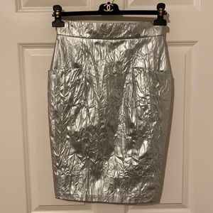 Chanel 2014  Silver wrinkled look skirt  SZ 36